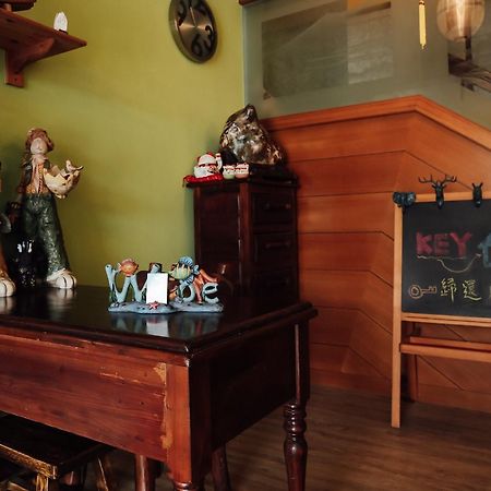 Jia Lin Homestay Donggang Extérieur photo